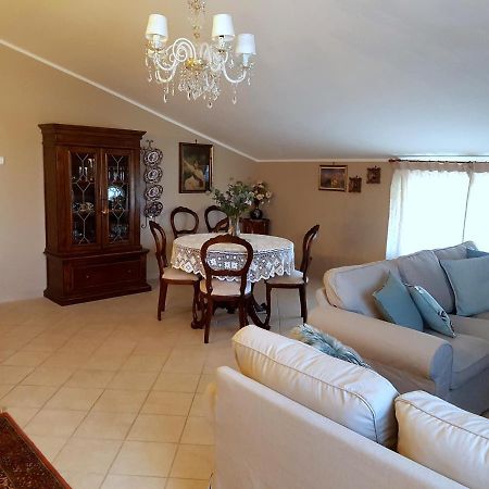 Appartamento Casa Adriana Penne Esterno foto