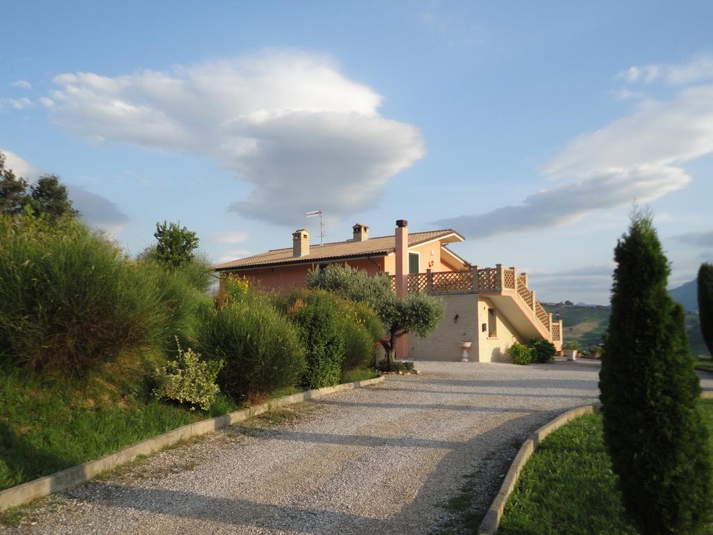Appartamento Casa Adriana Penne Esterno foto